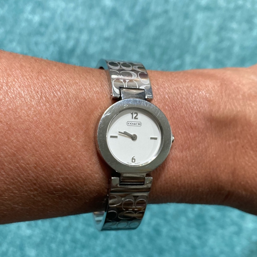 Two women's watches (Coach and New York & Company) - Picture 2 of 7